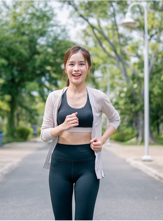 A Singaporean woman